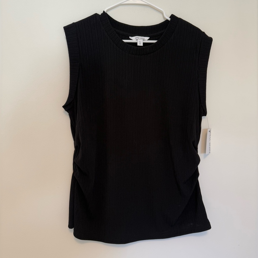 *NWT* Nine West black top